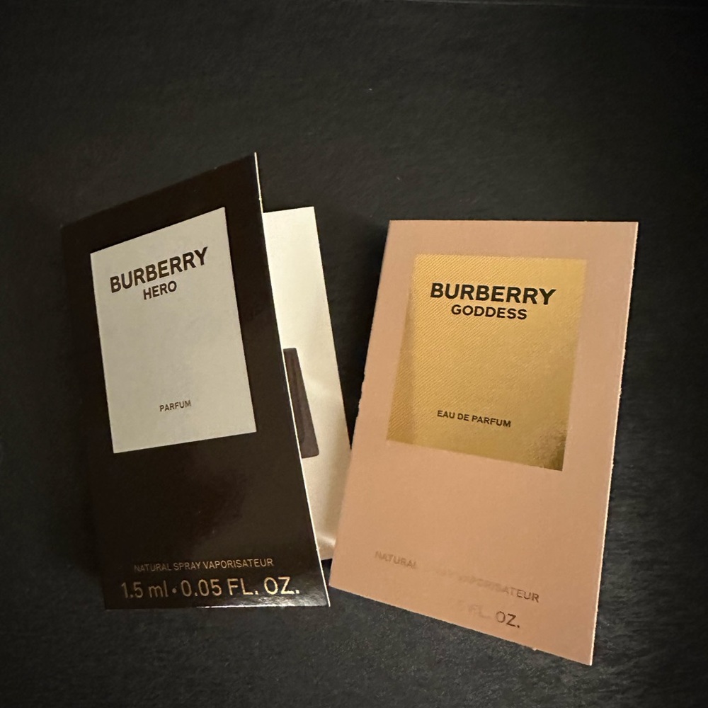 2 Pieces Burberry Perfume Samples . New